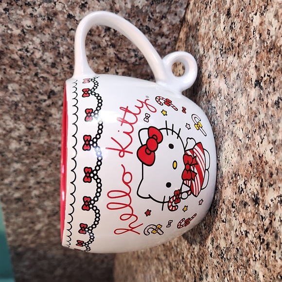 New Hello Kitty Christmas Candy Cane Large Size Coffee Mug - Picture 1 of 5